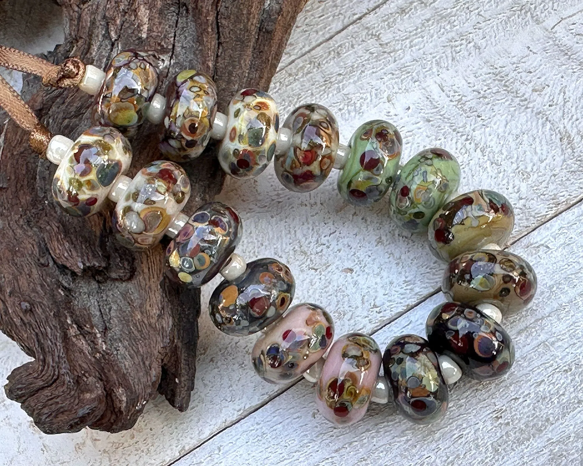 16 Garnet Stone Lampwork Beads Set SRA