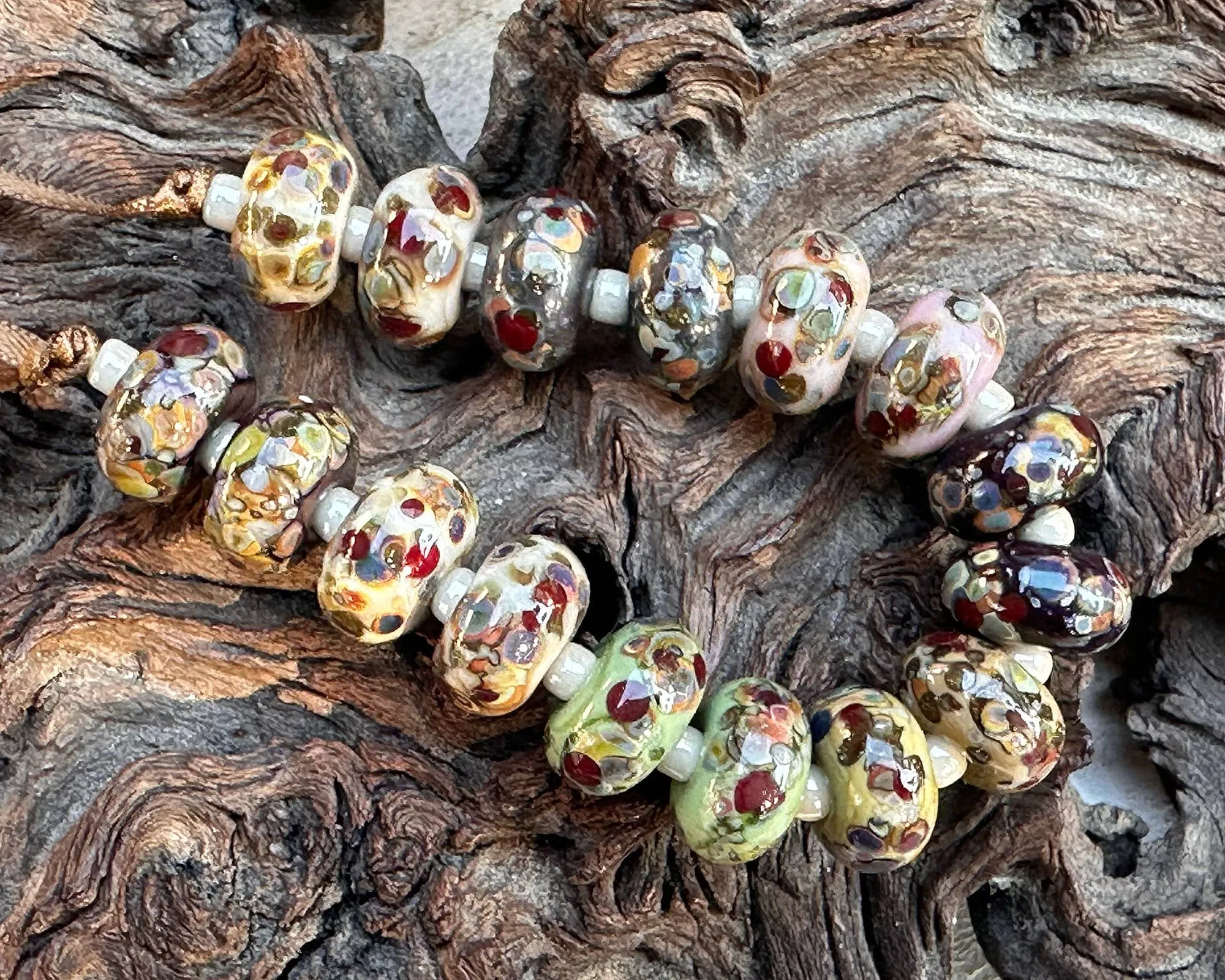 16 Garnet Stone Lampwork Beads Set SRA