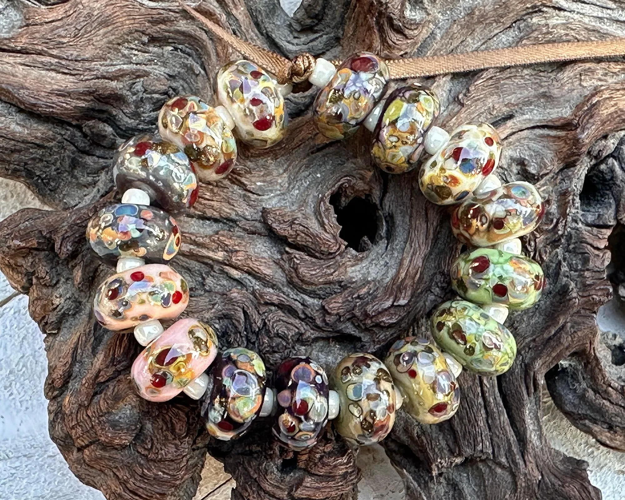 16 Garnet Stone Lampwork Beads Set SRA