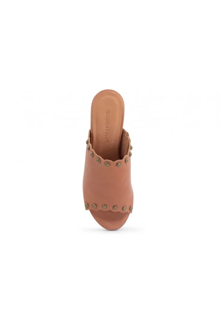 Chocolat Blu Winslow Caramel Platform Sandal