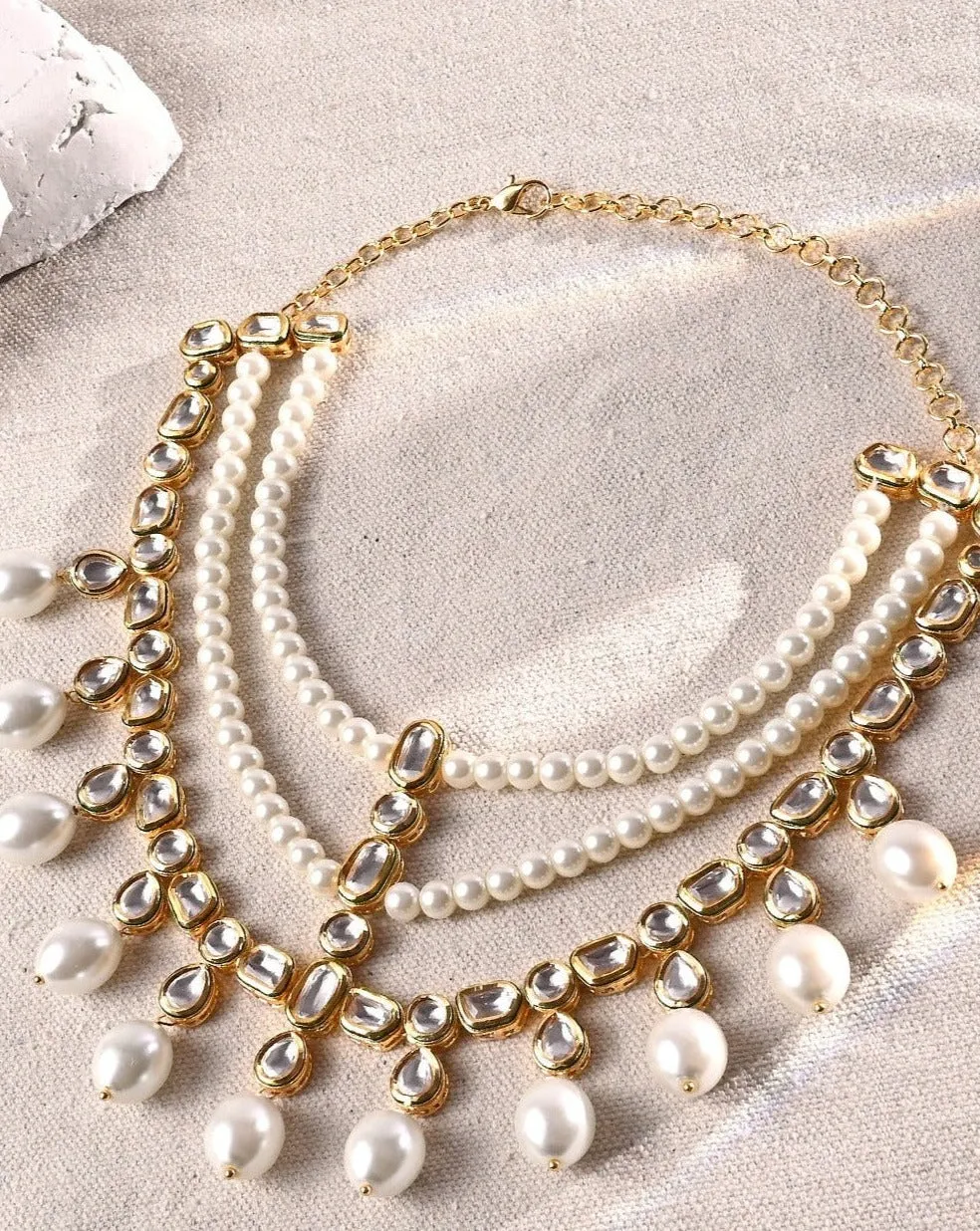 Classic Pearl Necklace With Polki