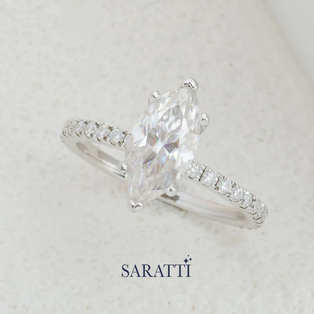 Cortège Blanc Natural Diamond Ring