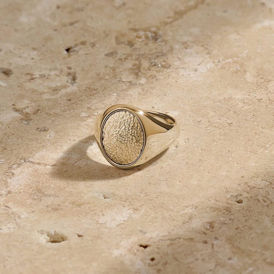 Hammered Oval Signet Ring in Gold