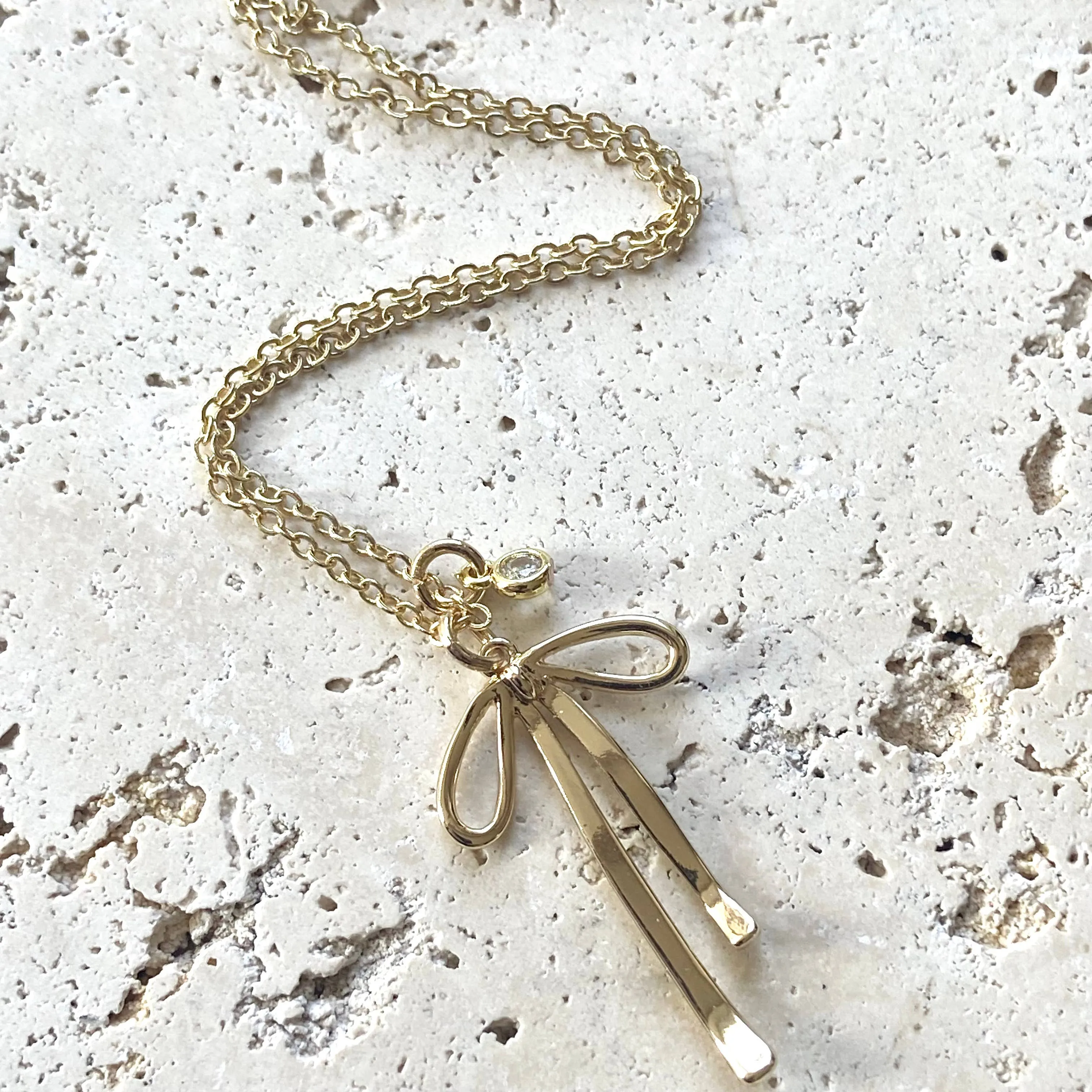 Melted Droopy Ribbon Bow Necklace