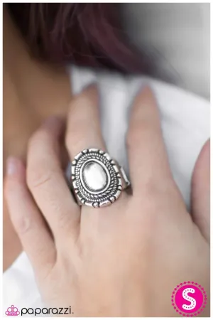 Paparazzi Ring ~ Incan Escapade - Silver