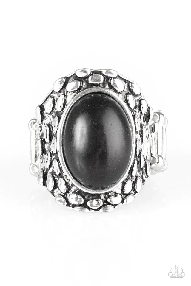 Paparazzi Ring ~ Jungle Glam - Black