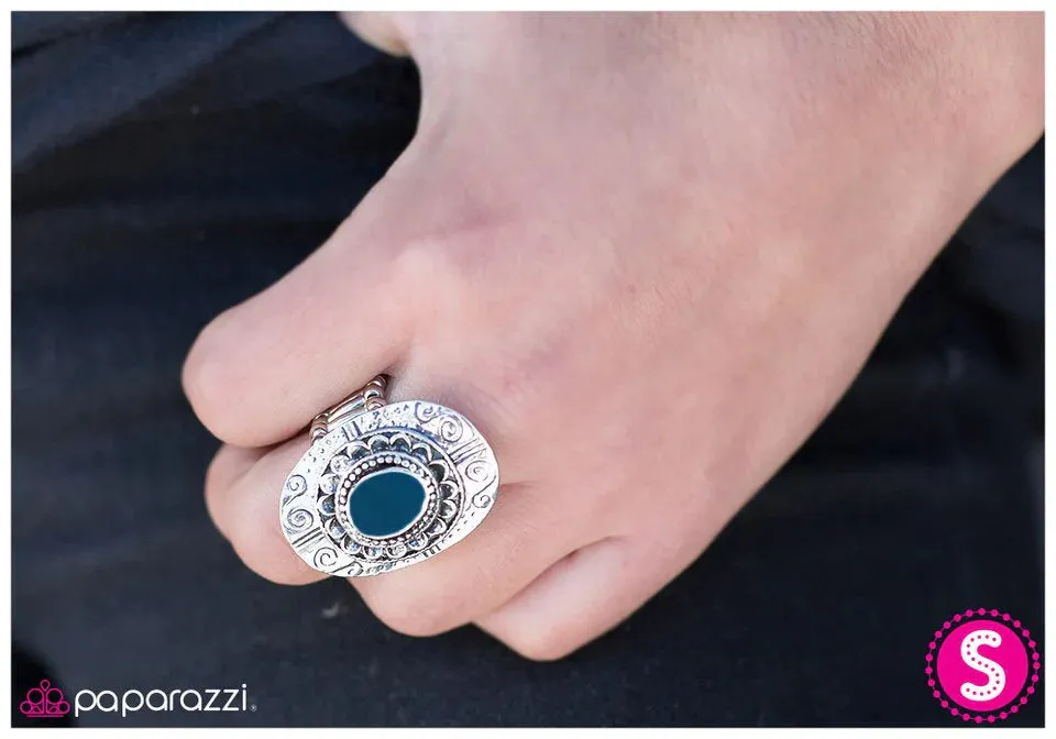 Paparazzi Ring ~ Step Up to the Plate - Blue