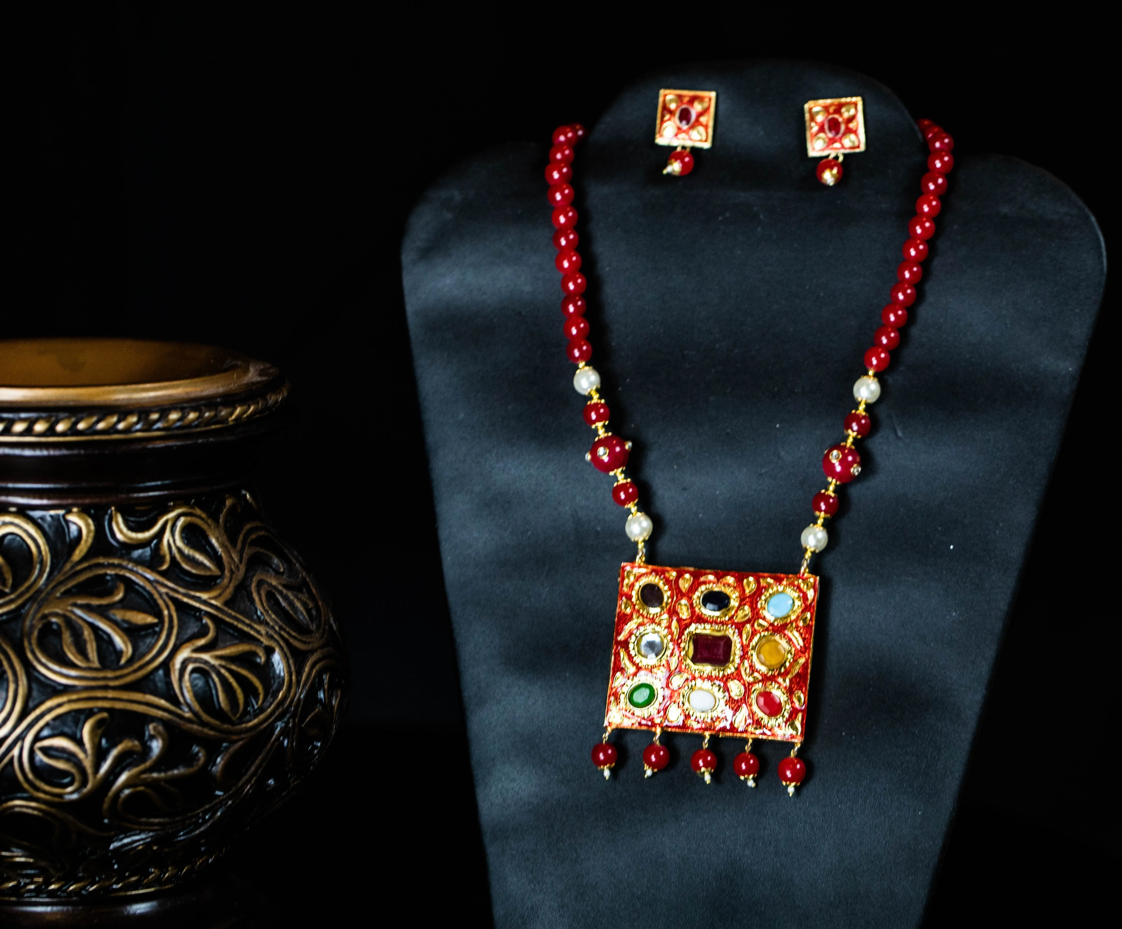 Red Navratan Necklace Set